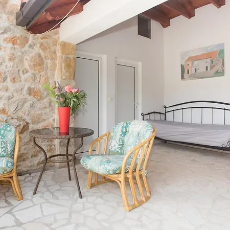 Вилла Brkic With Large Private Pool And Playground Brkici