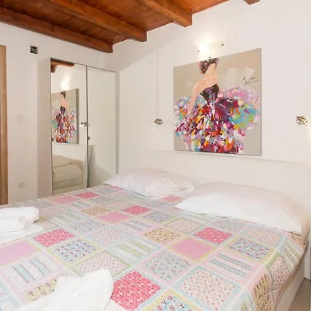Вилла Brkic With Large Private Pool And Playground Brkici